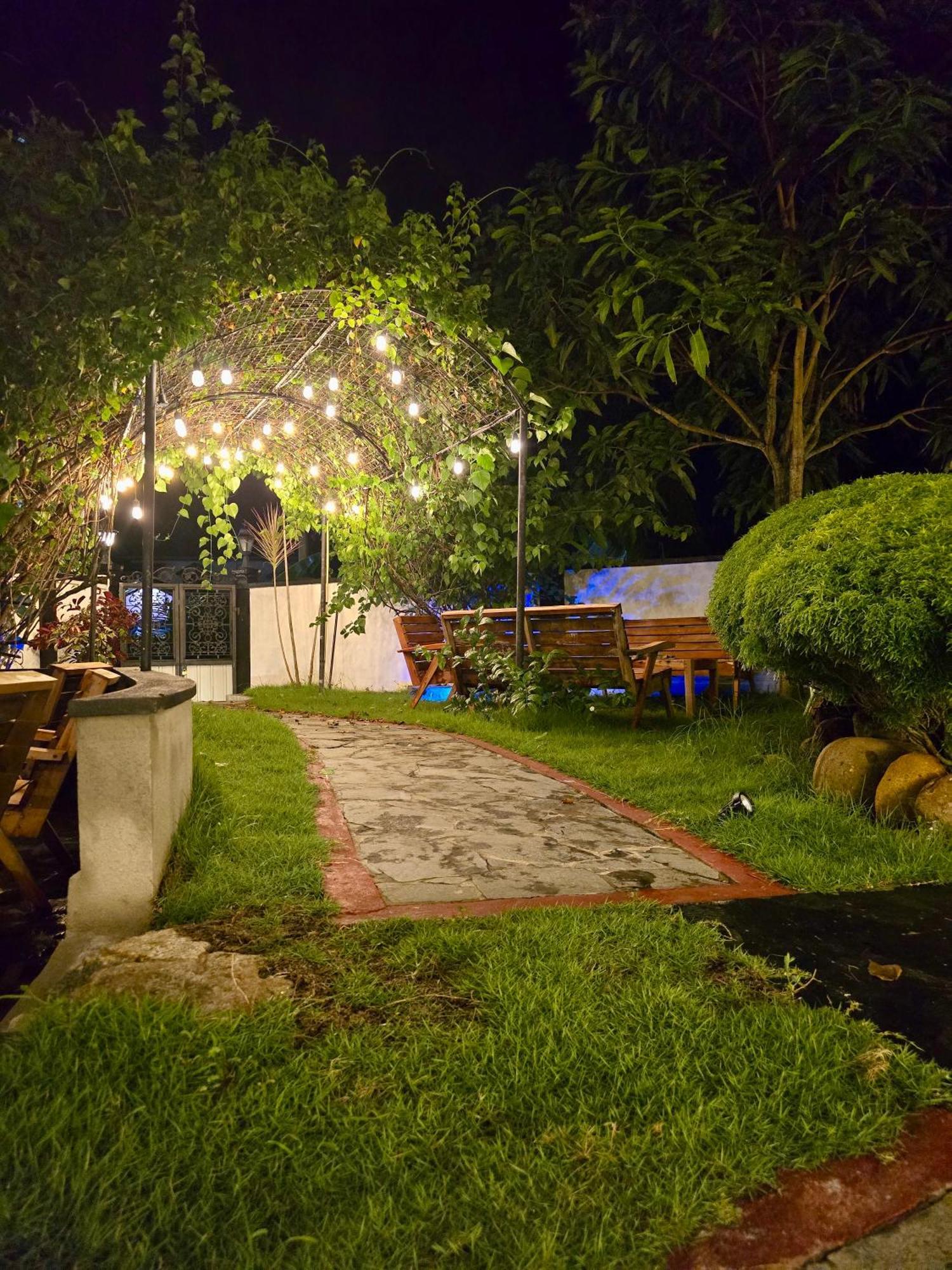 Habibi Hostel & Restaurant Unawatuna Exterior photo