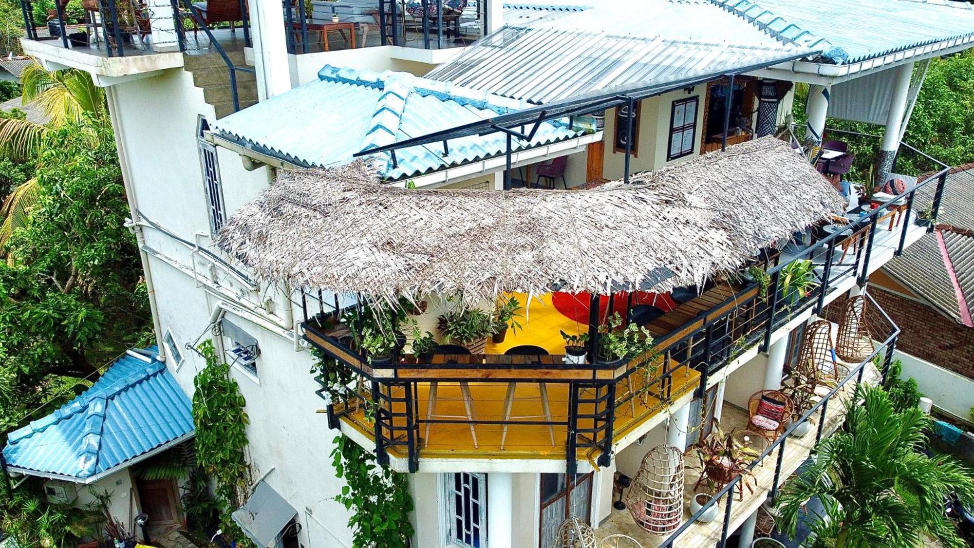 Habibi Hostel & Restaurant Unawatuna Exterior photo