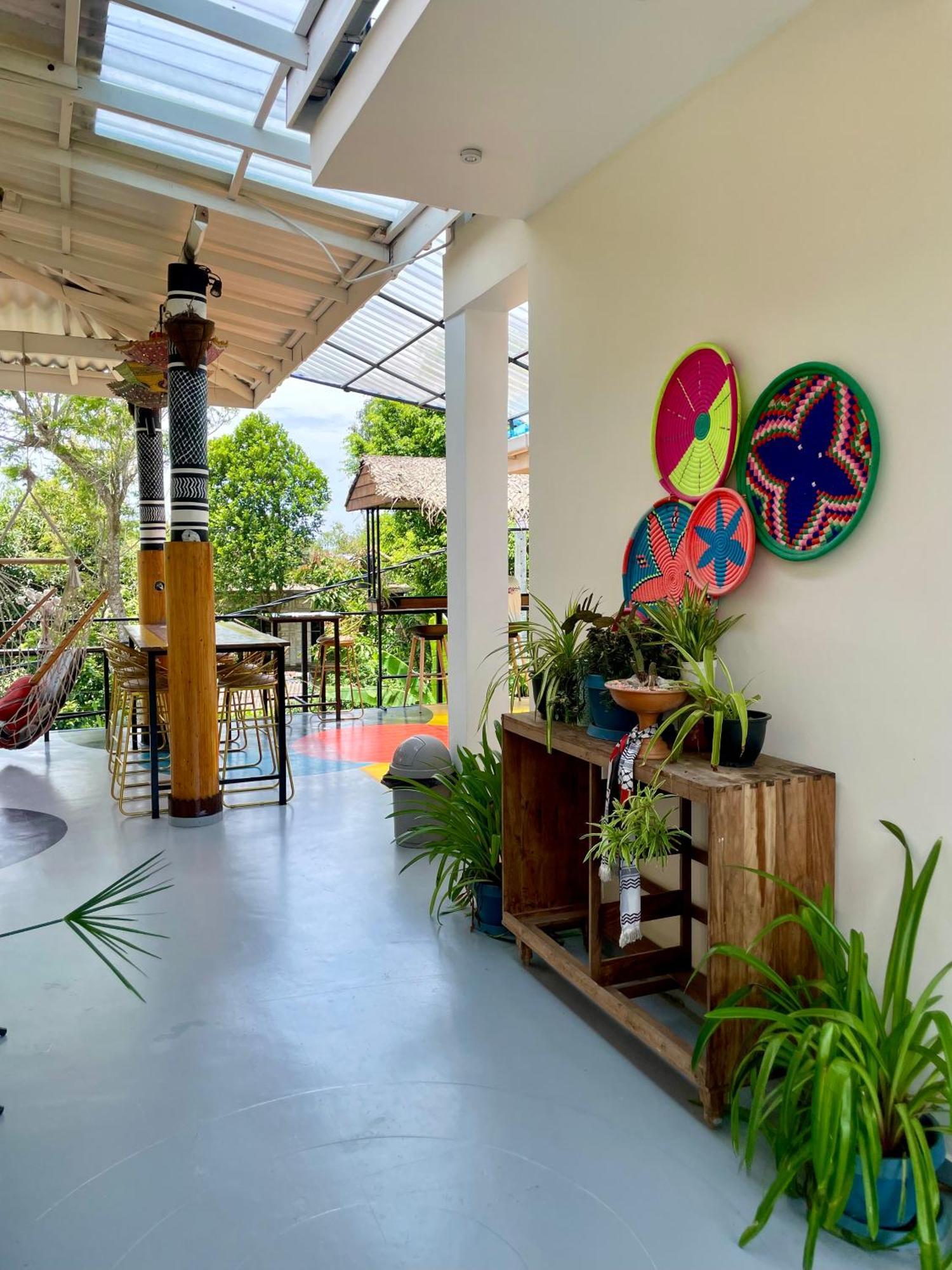 Habibi Hostel & Restaurant Unawatuna Exterior photo
